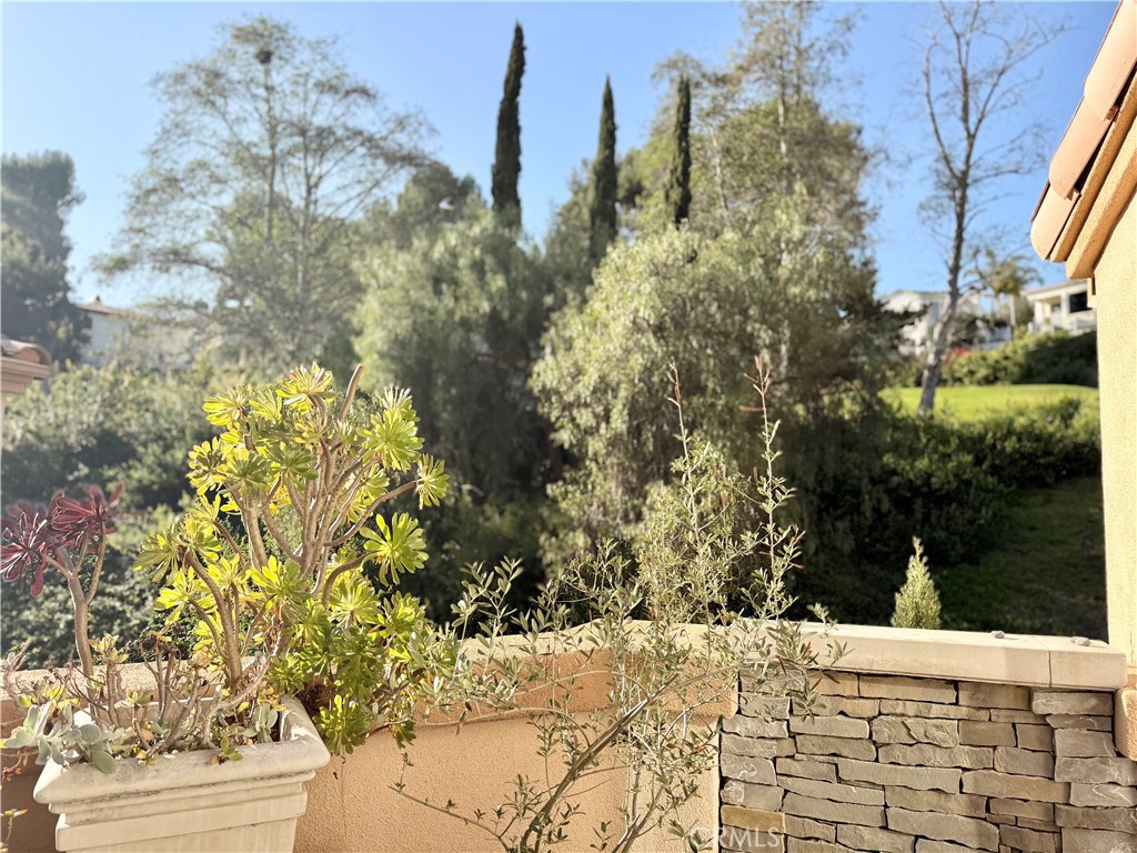 90 Plaza De Las Flores