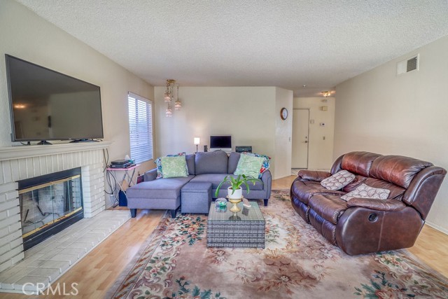 Detail Gallery Image 22 of 59 For 23959 Creekwood Dr, Moreno Valley,  CA 92557 - 4 Beds | 2/1 Baths