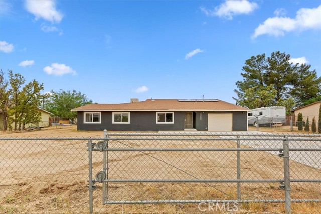 Detail Gallery Image 2 of 27 For 22315 Tehama Rd, Apple Valley,  CA 92308 - 3 Beds | 2 Baths