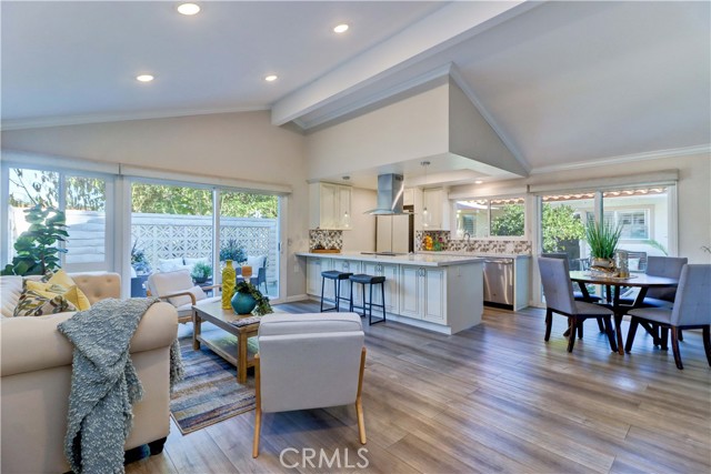 Detail Gallery Image 2 of 58 For 3008 via Buena a,  Laguna Woods,  CA 92637 - 2 Beds | 2 Baths