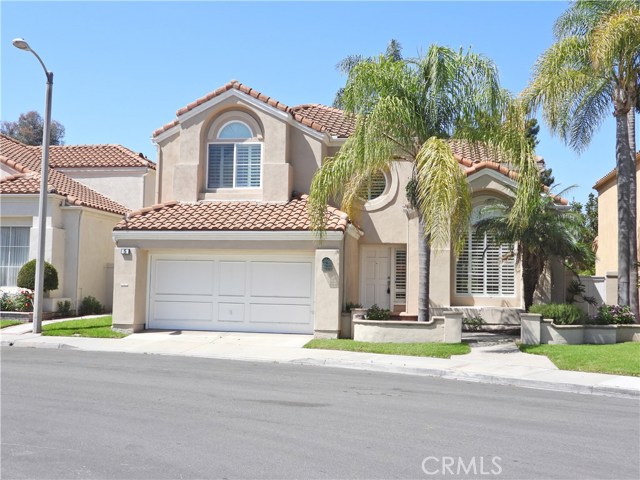 5 Presidio Irvine, California Welcome to this gorgeous home in highly sought-after neighborhood at Westpark. Premium location offers larger backyard and cozy living space. Formal entry door opens to impressive formal living room with vaulted ceilings. Formal dining room provides abundant natural lighting and direct access to the backyard. Kitchen is featured with upgraded appliances and newer floors. Elegant suite w/ vaulted ceiling, plantation shutters on large window. The Suite bathroom offers separate tub and shower, mirrored wardrobe doors, and dual vanities. Separate loft area for office, entertaining or possibly a play area. Fresh new paint and upgraded window coverings. Fantastic park view. No neighbor behind. Conveniently located near award-winning Irvine Unified School District schools, Civic Center, shopping centers, restaurants and businesses. Fun neighborhood parks, pools, spas and tennis courts.