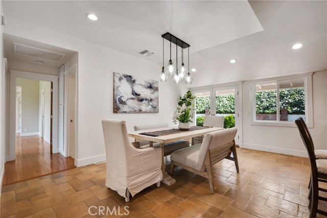 62 Strawberry Lane, Rolling Hills Estates, California 90274, 3 Bedrooms Bedrooms, ,2 BathroomsBathrooms,Residential,Sold,Strawberry Lane,SB22081862