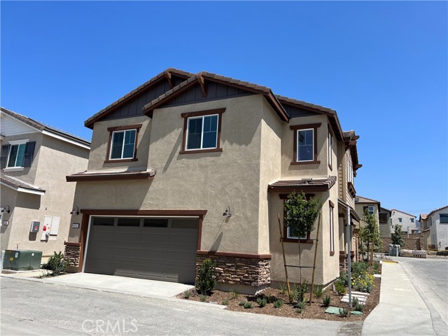 16036 Olivas Lane, Fontana CA: https://media.crmls.org/medias/5f9d73dd-7214-408b-846f-369507cb04b1.jpg