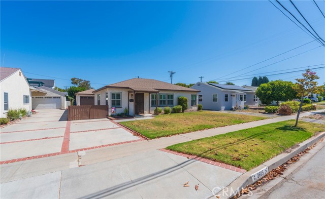 2605 Robinson Street, Redondo Beach CA: https://media.crmls.org/medias/5f9dee86-2f4b-493e-989c-27dd20dc76d8.jpg