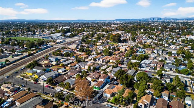 Detail Gallery Image 32 of 33 For 1803 E 109th Pl, Los Angeles,  CA 90059 - 5 Beds | 2 Baths