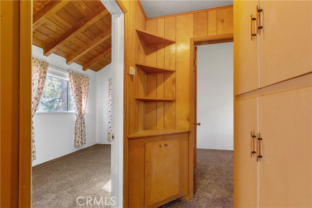 Detail Gallery Image 12 of 30 For 592 Mountain View Ave, Wrightwood,  CA 92397 - 2 Beds | 1 Baths