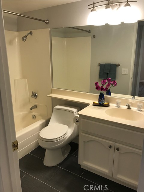 Detail Gallery Image 26 of 52 For 951 S Park Rim Cir, Anaheim Hills,  CA 92807 - 3 Beds | 2 Baths