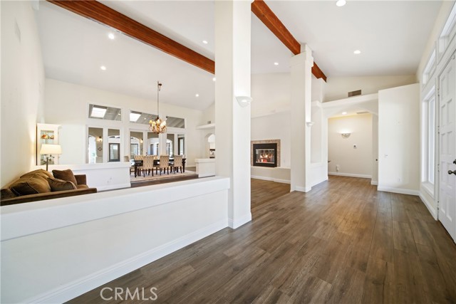 9394 Gum Tree Drive, Corona CA: https://media.crmls.org/medias/5fa01066-3d75-40b9-97a6-d638b62d92e6.jpg