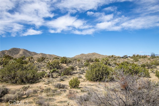 Detail Gallery Image 16 of 20 For 9486 Carmelita Cir, Yucca Valley,  CA 92284 - – Beds | – Baths