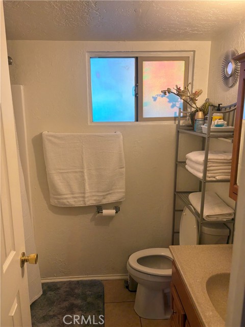 24166 Zurich Drive, Crestline CA: https://media.crmls.org/medias/5fa12261-fdfc-4375-8470-275a7328caa1.jpg