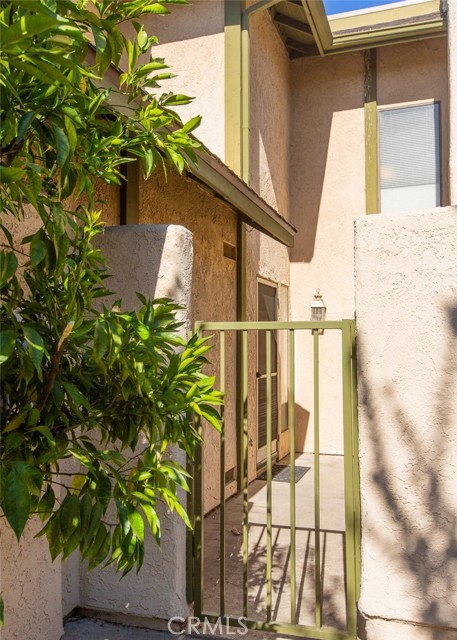 640 Juniper Way, La Habra CA: https://media.crmls.org/medias/5fa13bd6-d107-402e-a8c8-05856ecbae9d.jpg