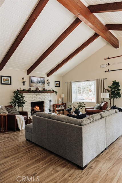 Detail Gallery Image 7 of 73 For 26625 Pinehurst Dr, Lake Arrowhead,  CA 92352 - 4 Beds | 3 Baths