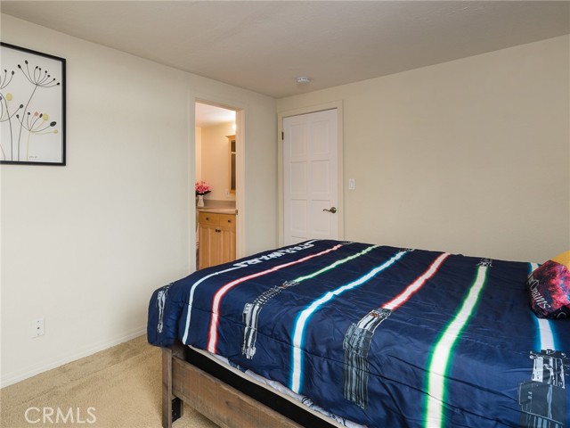 960 1st Street, Hermosa Beach, California 90254, 2 Bedrooms Bedrooms, ,2 BathroomsBathrooms,Residential,Sold,1st,SB22210479