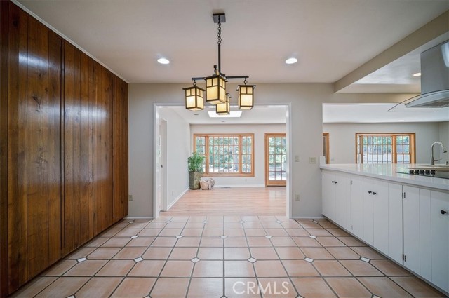 Detail Gallery Image 15 of 50 For 2521 Wildrose Ln, Upland,  CA 91784 - 4 Beds | 3 Baths