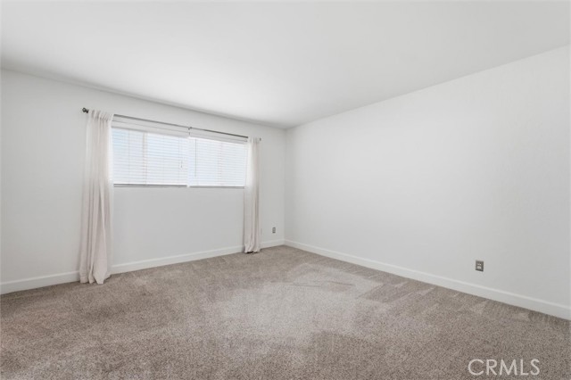 1747 Barry Avenue, Los Angeles CA: https://media.crmls.org/medias/5fa2ed37-57f7-44d1-adef-755c4b376668.jpg