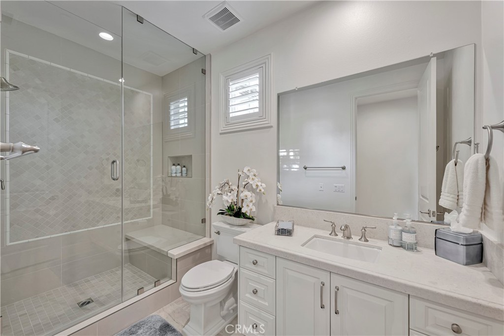 Downstairs Guest Ensuite