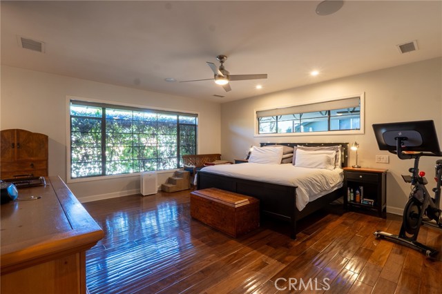 Detail Gallery Image 25 of 36 For 17928 Sunburst St, –,  CA 91325 - 3 Beds | 3 Baths