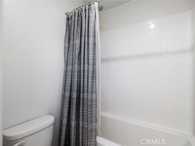 Detail Gallery Image 26 of 44 For 11254 Fisherman, Victorville,  CA 92392 - 5 Beds | 3 Baths