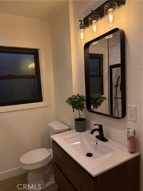 17037 Covello Street, Van Nuys CA: https://media.crmls.org/medias/5fa66a12-0515-4ca8-b51f-1f62efbf865c.jpg