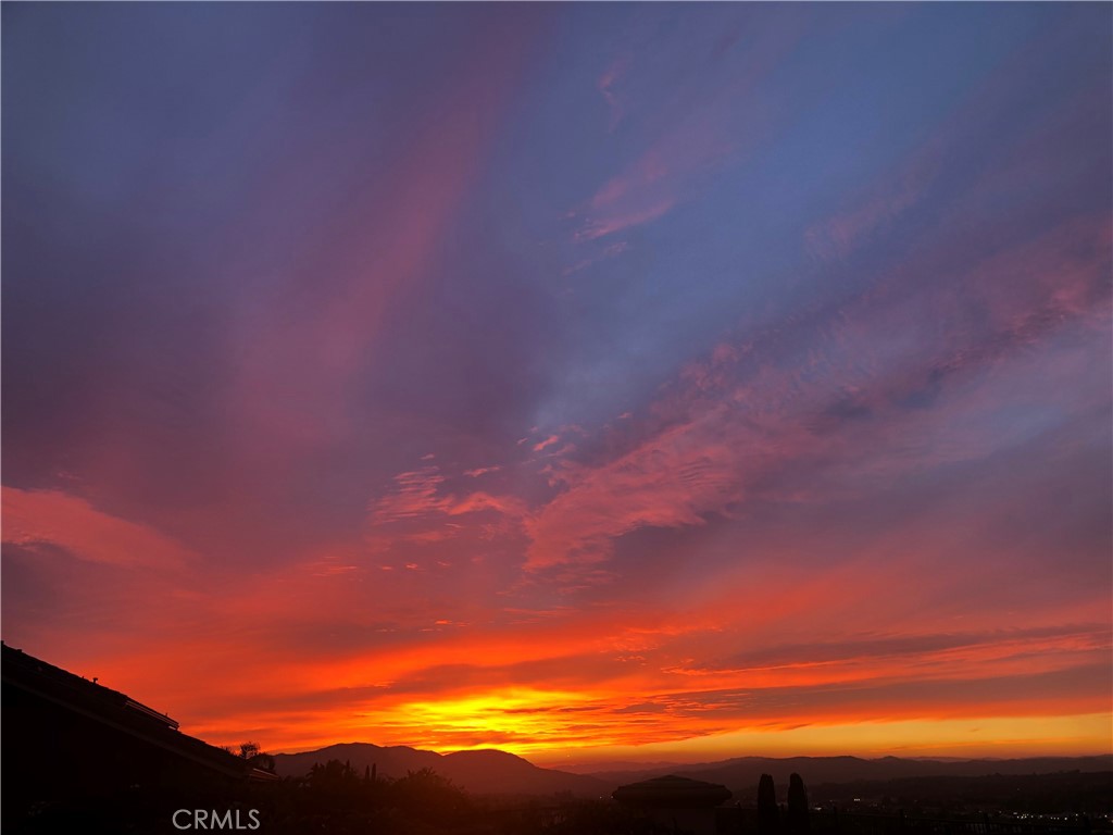 https://media.crmls.org/medias/5fa6bb13-ca21-4974-bbc6-2f0488c1132d.jpg?preset=X-Large