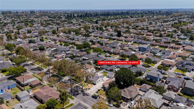 6202 Arbor Road, Lakewood CA: https://media.crmls.org/medias/5fa6f69c-e3e7-4972-b236-4f48bfc9b52a.jpg