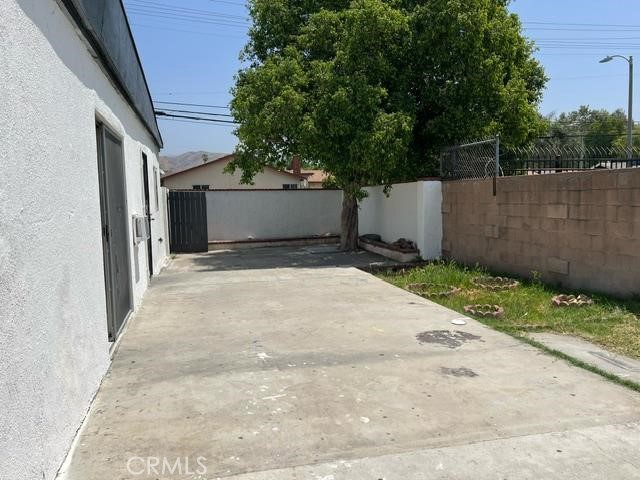 12760 Judd Street, Pacoima CA: https://media.crmls.org/medias/5fa7cb41-6043-463a-b710-0cbf53eeed7a.jpg