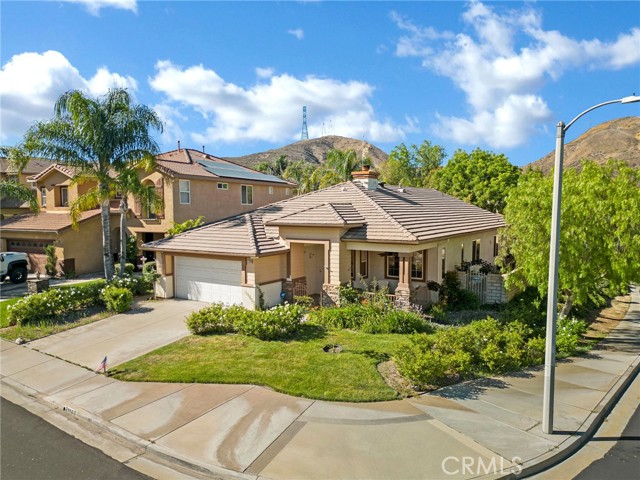 Detail Gallery Image 2 of 42 For 21103 Cross Creek Dr, Saugus,  CA 91350 - 3 Beds | 3 Baths