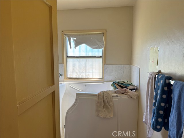 Detail Gallery Image 6 of 11 For 2302 Marine Ave, Gardena,  CA 90249 - 2 Beds | 2 Baths