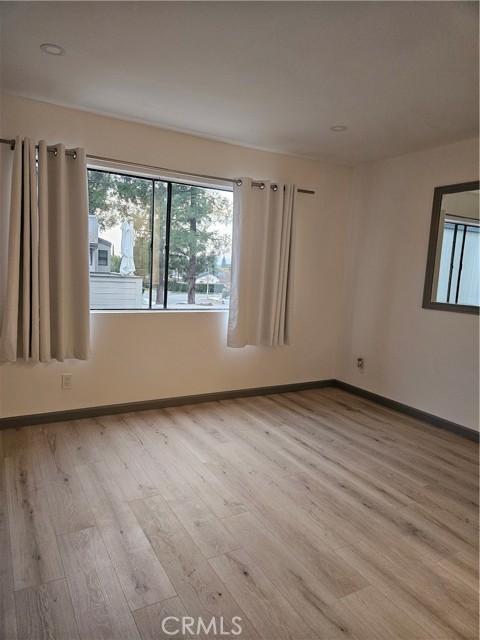 Detail Gallery Image 13 of 23 For 6509 Twin Circle #7,  Simi Valley,  CA 93063 - 2 Beds | 1/1 Baths