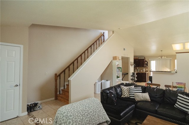 Detail Gallery Image 18 of 35 For 310 Buena Vista Ct, Merced,  CA 95348 - 4 Beds | 2/1 Baths