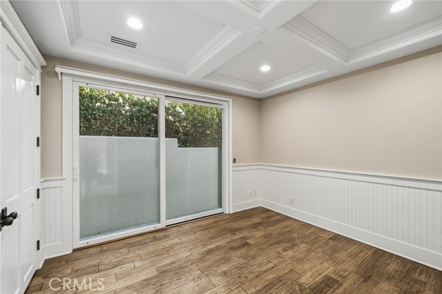 Detail Gallery Image 48 of 73 For 21 Bay, Laguna Beach,  CA 92651 - 6 Beds | 6/1 Baths