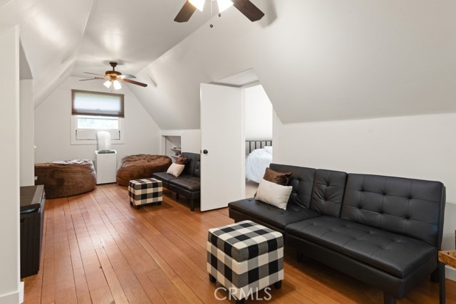 717 Crest Estates Drive, Lake Arrowhead CA: https://media.crmls.org/medias/5faca27b-b99d-4683-9528-02c661ce8172.jpg