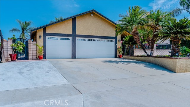 1053 Westpark Ln, Corona, CA 92882