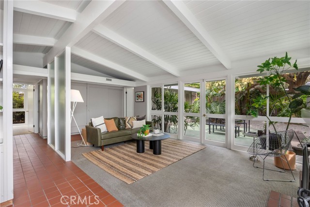 Detail Gallery Image 5 of 31 For 3350 N Studebaker Rd, Long Beach,  CA 90808 - 3 Beds | 2 Baths