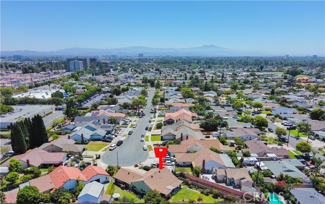 Detail Gallery Image 40 of 42 For 13052 Laramore Ln, Garden Grove,  CA 92843 - 4 Beds | 2 Baths