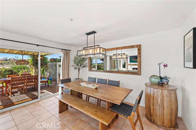 2415 Camino Bucanero, San Clemente CA: https://media.crmls.org/medias/5fae4a22-c736-4440-a976-46eccecf5016.jpg