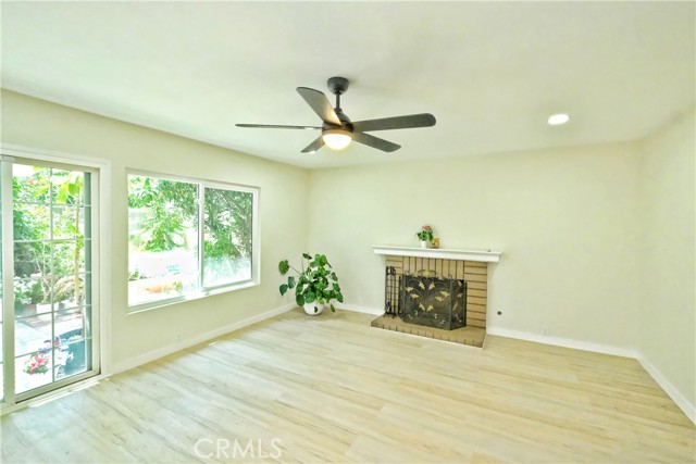 16329 Cherry Fall Lane, Cerritos CA: https://media.crmls.org/medias/5fae6d56-7450-4556-9094-e5b944d783d9.jpg