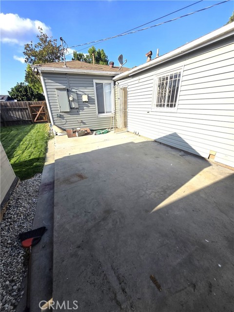 Detail Gallery Image 10 of 12 For 1740 E 53rd, Long Beach,  CA 90805 - 2 Beds | 1 Baths