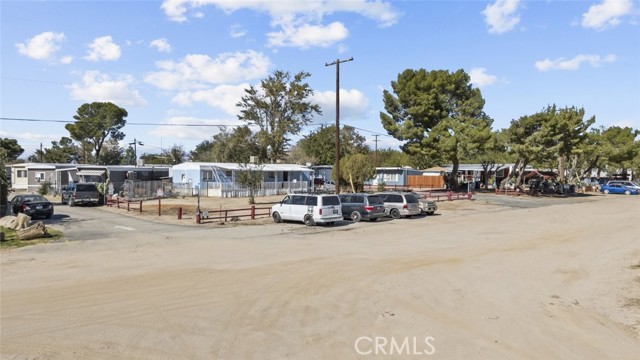 Detail Gallery Image 3 of 39 For 1258 W Rosamond Bld #47,  Rosamond,  CA 93560 - 3 Beds | 1 Baths