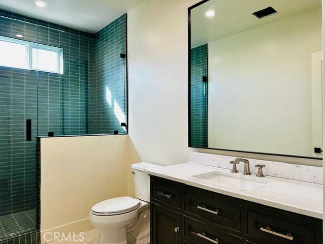 Detail Gallery Image 12 of 17 For 738 Center #C,  Costa Mesa,  CA 92627 - 1 Beds | 1 Baths