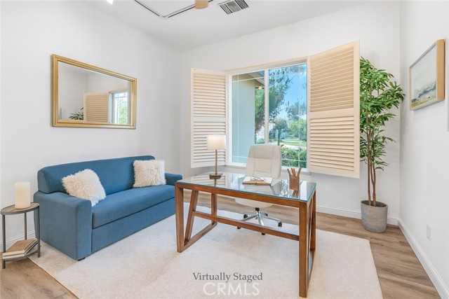 10102 Lace Cascade Court, Bakersfield CA: https://media.crmls.org/medias/5fb0a1c7-e5bb-45ad-b609-52df8cb9ac09.jpg