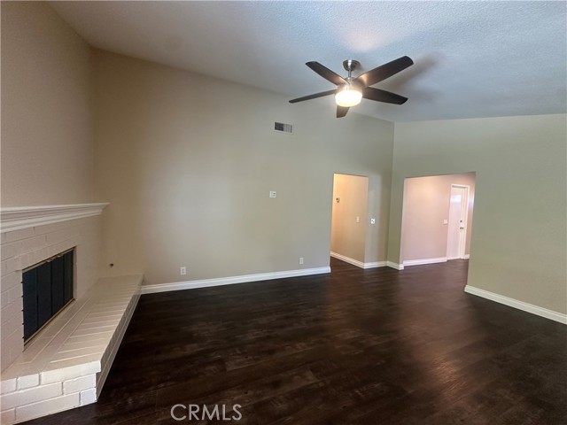 Detail Gallery Image 9 of 24 For 5982 Amberdale Dr, Yorba Linda,  CA 92886 - 3 Beds | 2 Baths