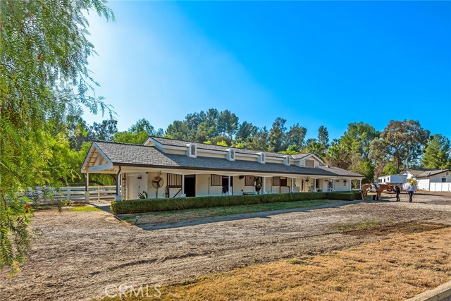 Detail Gallery Image 10 of 12 For 5547 Paradise Valley Rd, Hidden Hills,  CA 91302 - – Beds | – Baths