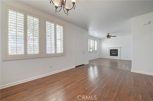 Detail Gallery Image 5 of 49 For 26335 Iris Ave #D,  Moreno Valley,  CA 92555 - 3 Beds | 3 Baths