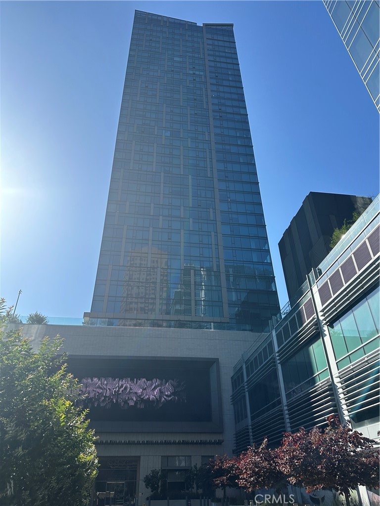 889 Francisco Street #2601