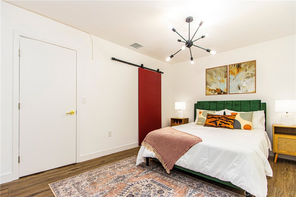 MLS #SR25100449 image #9