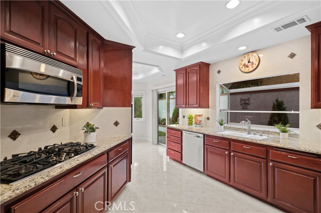 5410 Avenida El Cid, Yorba Linda CA: https://media.crmls.org/medias/5fb2af95-6a84-45cb-adeb-13d37f38d0c8.jpg