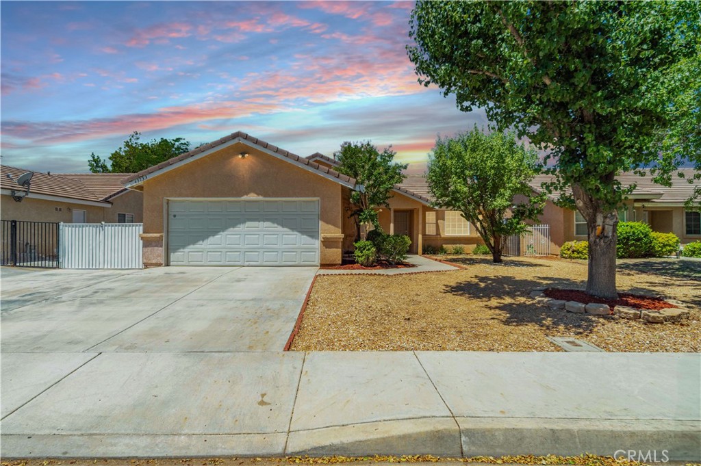 43733 6th Street E