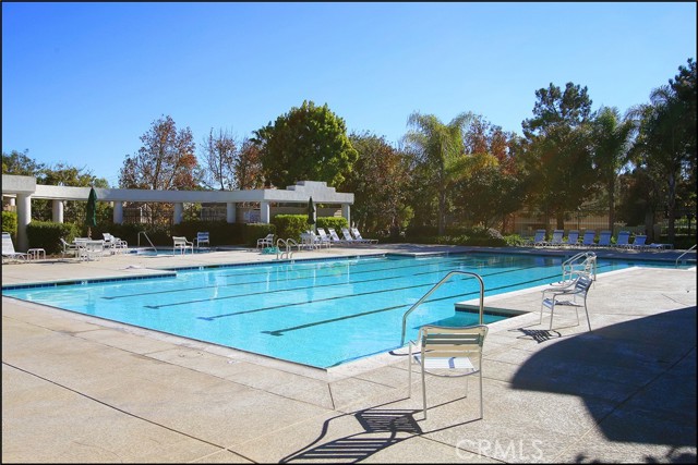 12 Stoneglen, Aliso Viejo CA: https://media.crmls.org/medias/5fb3f2b3-14bd-4bb3-9811-cee60429b0d6.jpg