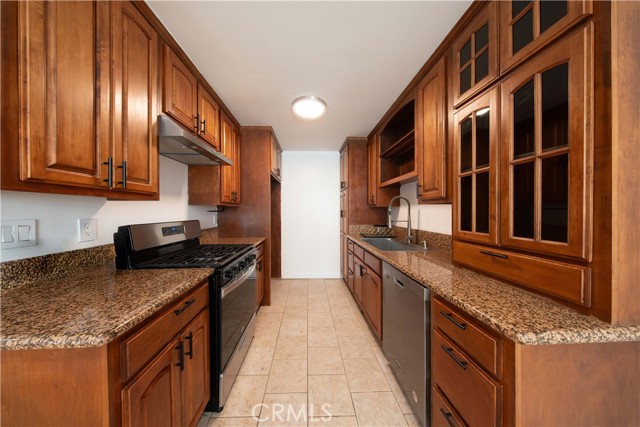 Detail Gallery Image 15 of 28 For 310 N Jackson St #104,  Glendale,  CA 91206 - 2 Beds | 2 Baths